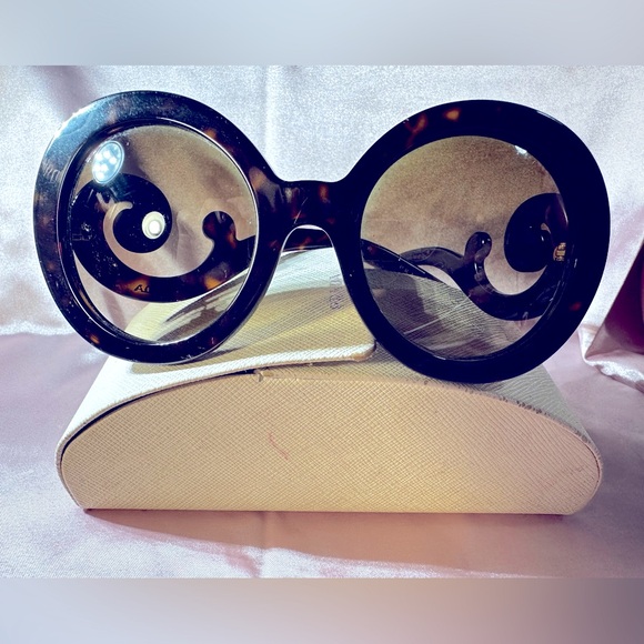 PRADA Minimal Baroque Sunglasses Brown - Picture 3 of 17